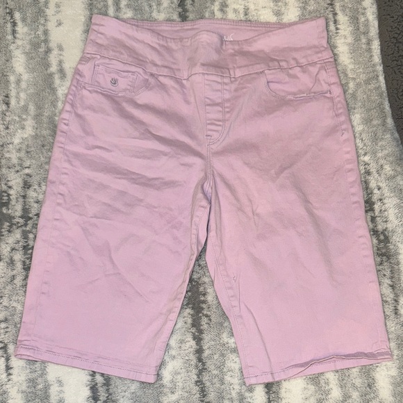 Gloria Vanderbilt Pants - Gloria Vanderbilt Lavender Women's‎ Bermuda Shorts